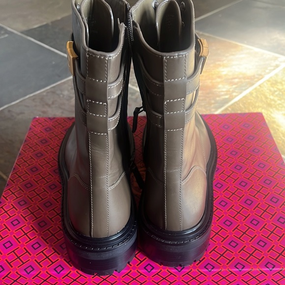 Tory Burch T Hardware Olive Leather Combat Boots - size 10.5 - Picture 2 of 8